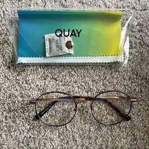 Quay I See You Tortoise Blue Light